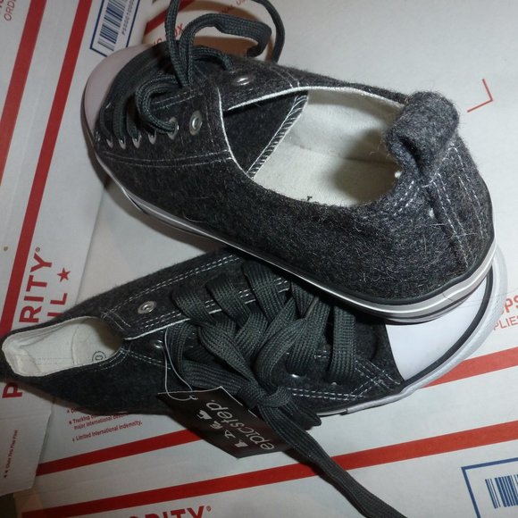 Sale Women's Epic Step Rubber Cushioned Sole Sneakers Size 10 - Picture 4 of 8